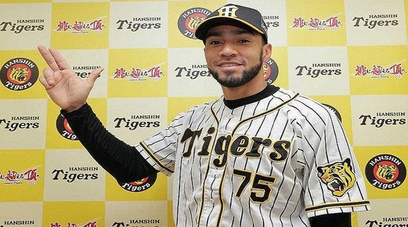 El venezolano Robert Suárez brilló en el primer juego de la Serie de las Estrellas en Japón