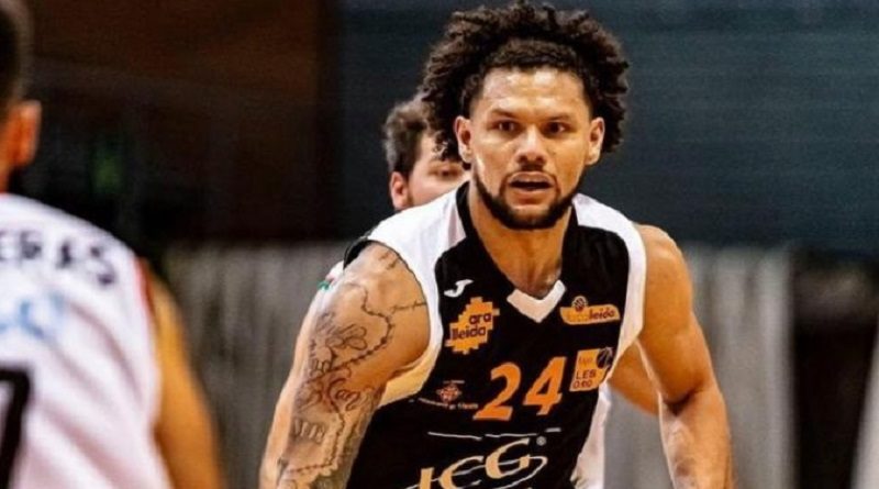 Michael Carrera renovó contrato con el Força Lleida en la Liga española