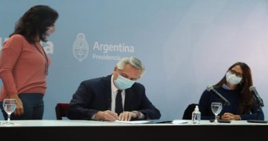 Argentina promulgó la ley de cupo laboral para travestis y transexuales