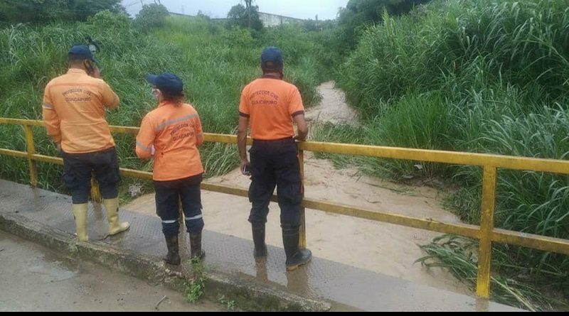 Protección Civil inspecciona zonas de riesgo ante fuertes lluvias en Guaicaipuro