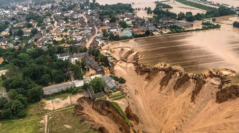 Un área afectada por las inundaciones tras fuertes lluvias en Erftstadt-Blessem, Alemania, 16 de julio de 2021. (Rhein-Erft-Kreis / Reuters)