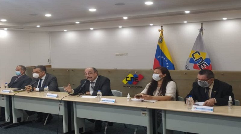 Autoridades del Poder Electoral se reúnen con representantes de medios de comunicación