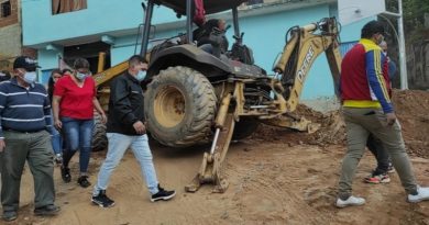Gobierno de Caracas inspecciona labores de rehabilitación de obras públicas en sector El Bambú, parroquia Caricuao
