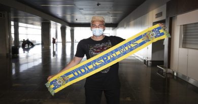 Adalberto Peñaranda llega a UD Las Palmas del fútbol español en calidad de cedido