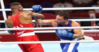 Nalek Korbaj pierde por decisión dividida en los - 81 kilogramos