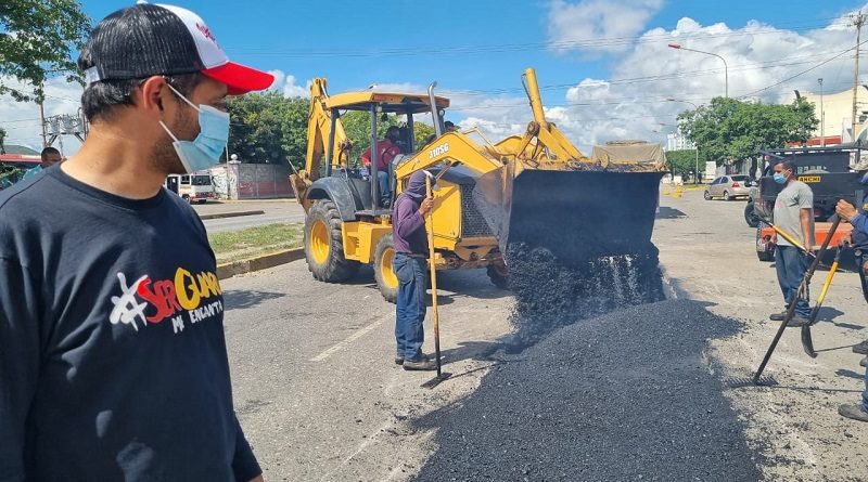 Avanzan labores de rehabilitación de calles y avenidas en municipio Irribaren en Lara