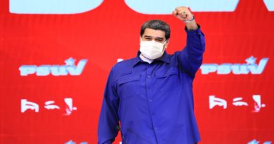 Jefe de Estado a “vocero anónimo” de EE.UU: Venezuela tiene el mejor sistema electoral y no se mete con desastres de otros países