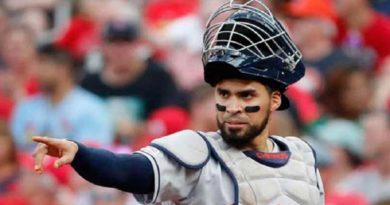 Robinson Chirinos regresa a las Mayores con los Cachorros