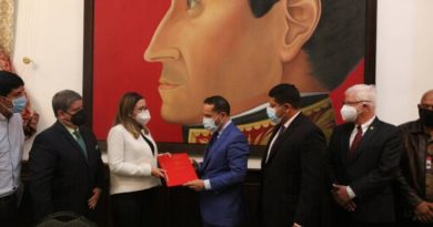 Comisión Especial de la AN entrega solicitud para que organismos internacionales faciliten adquisición de vacunas contra la COVID-19