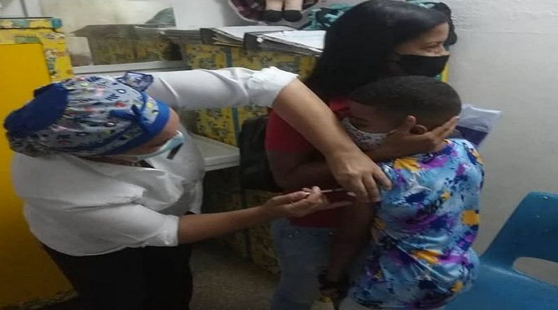Abordaje preventivo de desparasitación, vacunación y saneamiento ambiental avanza en parroquias de La Guaira