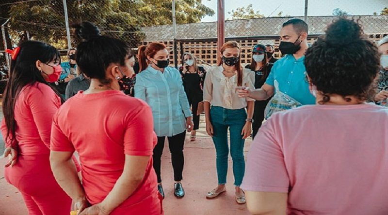 Circuito judicial de Zulia revisa casos procesales de internas de penitenciaría Ana María Campos