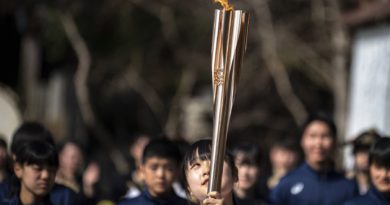 Antorcha olímpica dio inicio a recorrido por las calles de Tokyo
