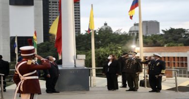Con Izada del Pabellón Patrio en El Panteón Nacional inician actos con motivo al Día de la Independencia Nacional y Día de la FANB