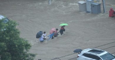 Ascienden a 99 el número de muertos por torrenciales lluvias en China