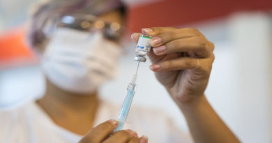 China proporciona más de 700 millones de dosis de vacuna contra COVID-19 a países del mundo
