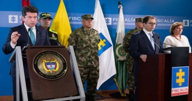 Canciller Arreaza sale al paso a acusaciones de Duque: Otra vez desvían tragedia de Colombia y uso de mercenarios con falsos positivos