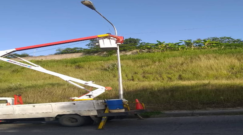 Corpoelec reactiva puntos de alumbrado público en Villa Falcón del municipio Rafael Urdaneta