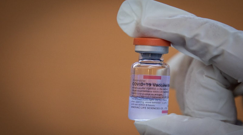 Epidemiólogo aseguró que dosis chinas ayudan a responder a brecha mundial en vacunas COVID-19