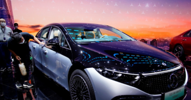 Vehículo eléctrico EQS de Mercedes-Benz adelanta al Tesla Model S en dos características clave