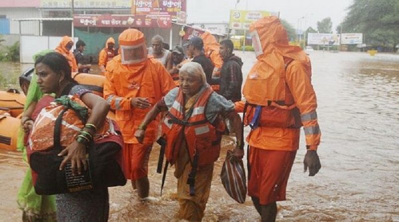Más de 130 fallecidos a causa de las fuertes lluvias en India