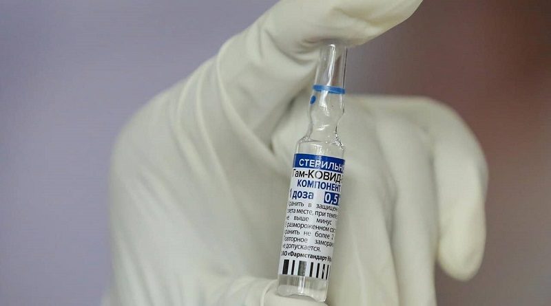 México produce primer lote de prueba de la vacuna rusa Sputnik V contra el coronavirus