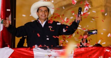 Autoridades electoeakles proclaman a Pedro Castillo como presidente electo del Perú (Foto agencias)