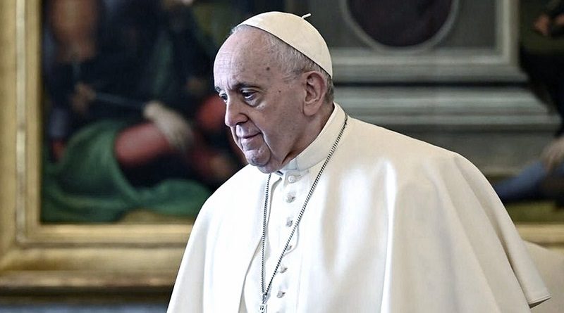 Interceptan en Milán carta dirigida al papa Francisco con tres balas