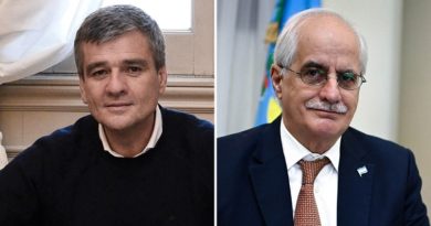 Presidente de Argentina renueva su Gabinete a un mes de las elecciones primarias