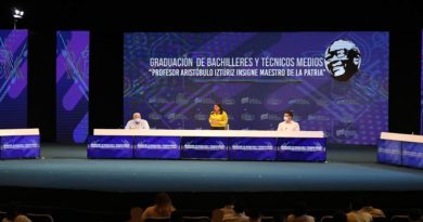 Gobierno Bolivariano cierra el año escolar 2020-2021 con graduación de 600 nuevos bachilleres y técnicos medios promoción Aristóbulo Istúriz
