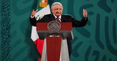 López Obrador instó reforma del Tribunal Electoral de México por su "descomposición"