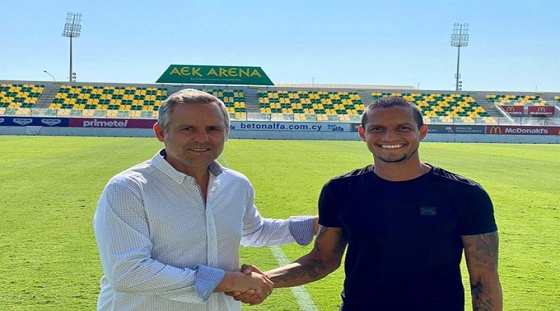 Roberto Rosales jugará con el AEK Larnaca de Chipre