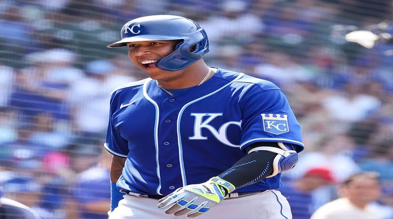 Salvador Pérez se fue para la calle por partida doble en victorita de Reales 6-2 ante Cachorros