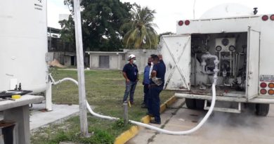 Instalación del nuevo tanque de oxigeno