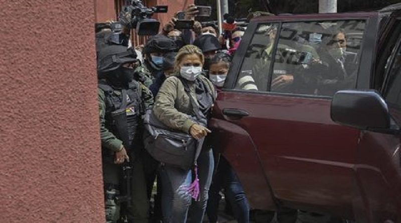 Justicia boliviana amplía por seis meses más la detención preventiva de Jeanine Áñez