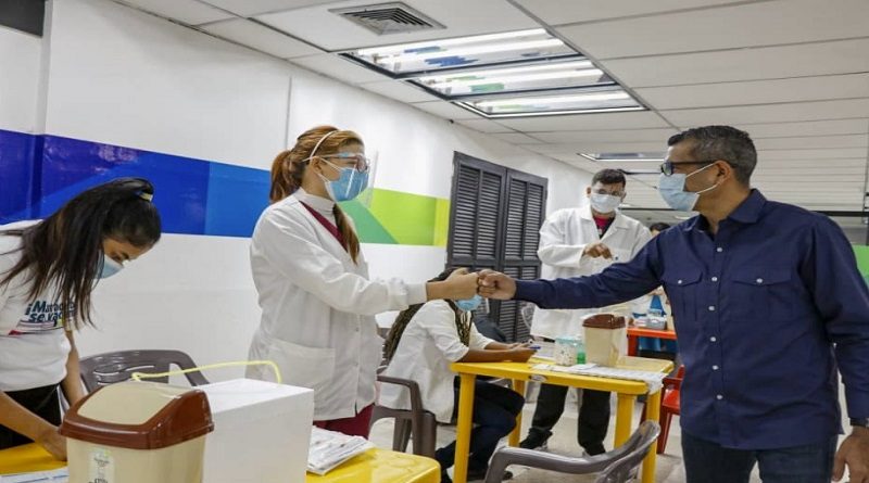 Inauguran nuevo centro de vacunación