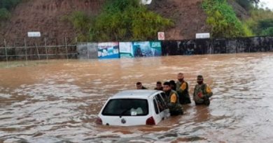 Autoridades reportan siete decesos tras paso de Huracán Grace en México