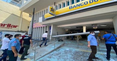 Al menos tres muertos en Brasil por violento robo a varios bancos con explosivos y rehenes