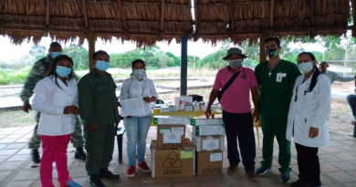 Entregan medicamentos y material médico quirúrgico a comunidades indígenas del estado Bolívar