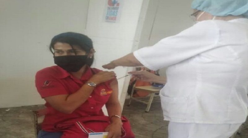 Plan de Vacunación Masiva atiende a clase obrera de Mercal en Cojedes