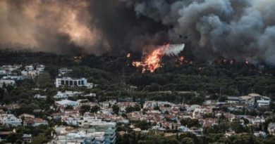 Alertan riesgo de inundaciones por devastadores incendios forestales en Grecia