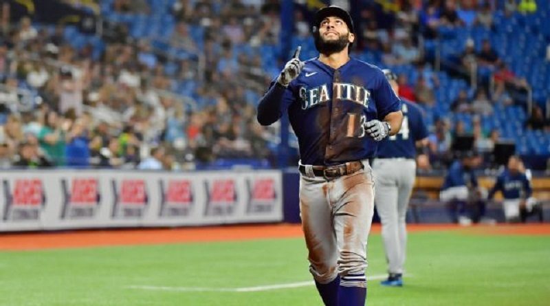 Abraham Toro conectó su noveno cuadrangular de la campaña en victoria de Marineros ante Rayas