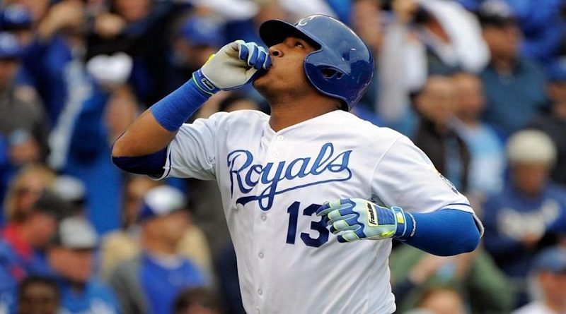 Salvador Pérez conectó su jonrón 43 de la temporada