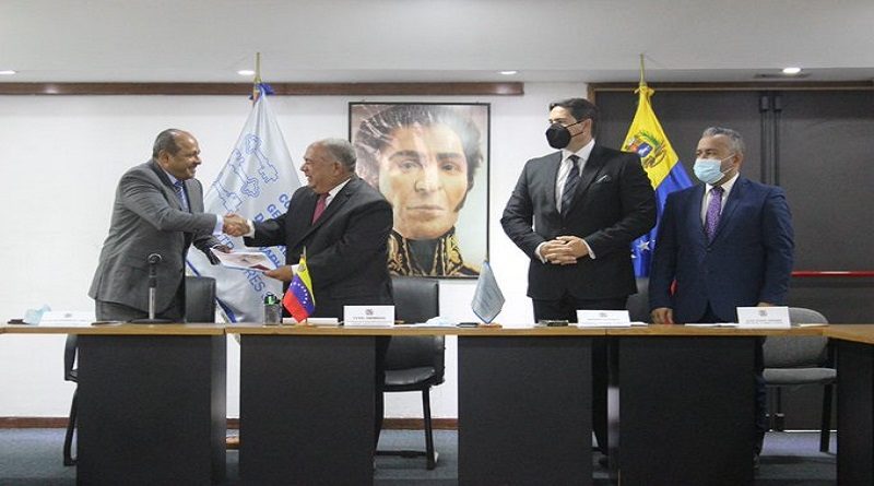 Entregan ante representantes de la AN proceso de Consulta Pública, sobre Ley de Reforma Parcial del Decreto con Rango Valor y Fuerza de la Ley Contra la Corrupción