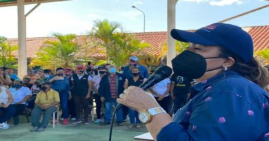 Ministra Educación entrega dotaciones a 18 escuelas de Bolívar: Garantizado regreso seguro a clases presenciales en octubre