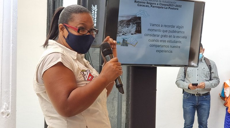 Comunidad educativa inicia con éxito Curso de Formación docente regreso a clases seguro 2020-2021