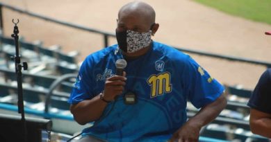 Los Navegantes del Magallanes anunciaron este fin de semana la incorporación de Robert Pérez al cuerpo técnico como coach de bateo; rol que desarrolló la temporada pasada dentro de la organización, reseñaron medios deportivos.