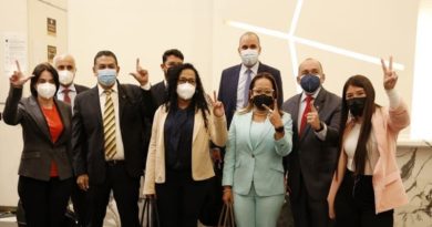Llega a México el resto de la Delegación Bolivariana para incorporarse a tercera jornada de diálogo