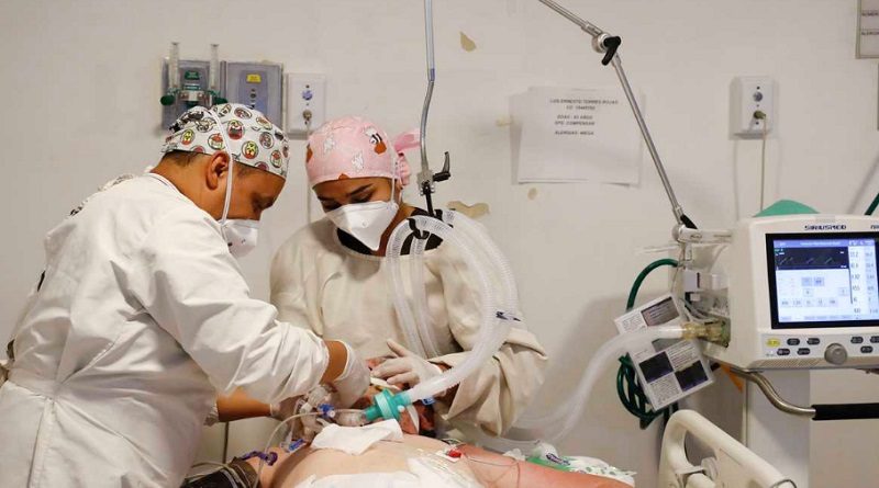 Escasez de oxígeno medicinal pone en alerta a hospitales en Estados Unidos
