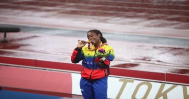 ¡LA REINA DE LA VELOCIDAD! Zuliana Lisbeli Vera se proclama campeona en los 200m T47 al conquistar su segunda medalla de oro en los Juegos Paralímpicos Tokio 2020