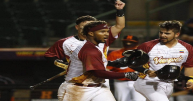 Venezuela se impuso en su debut 9-4 a Países Bajos en el Mundial Sub-23
